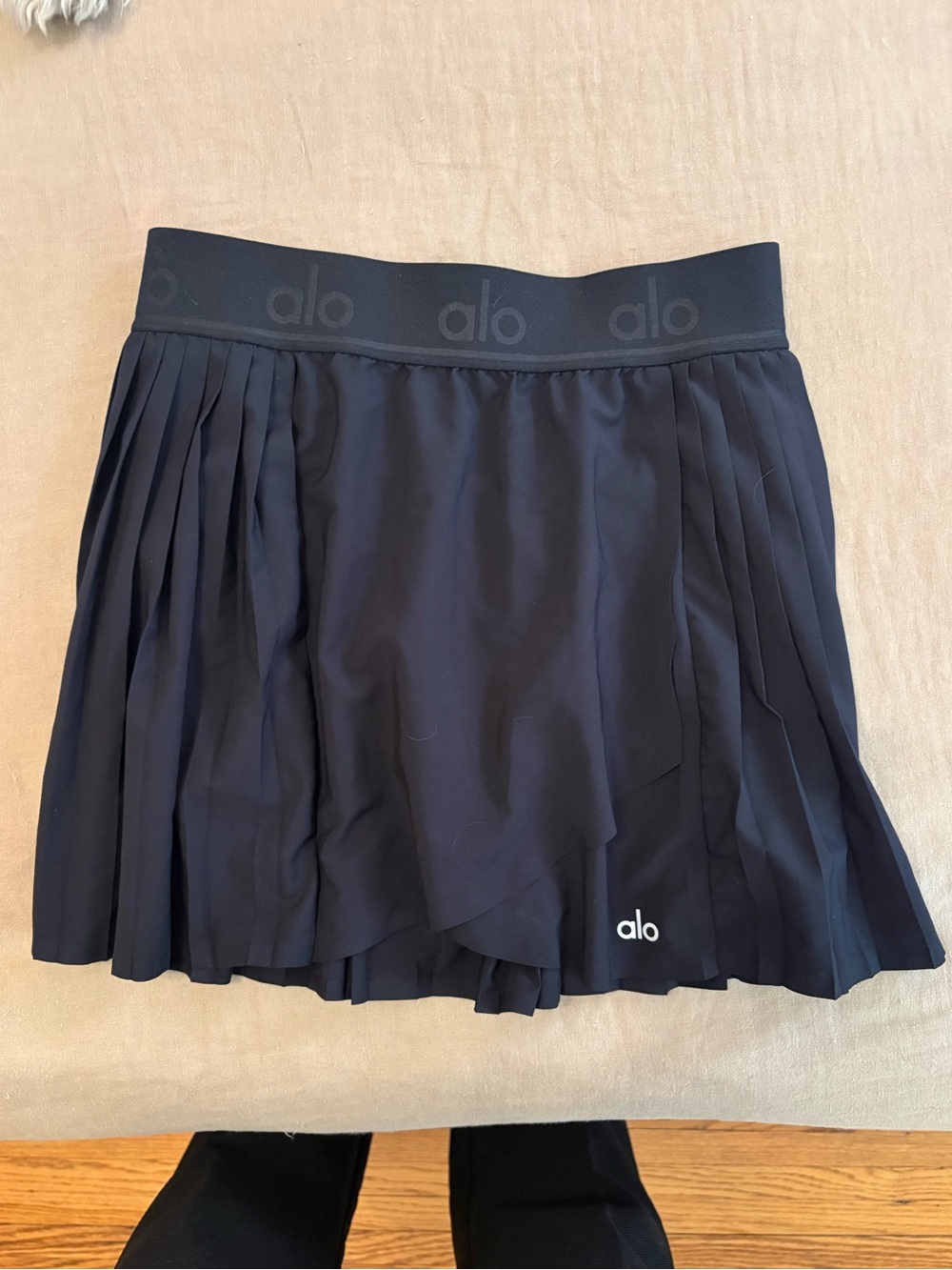 ALO White Pleated Skirt S Women's Athletic Activewear Tennis Yoga Pickleball